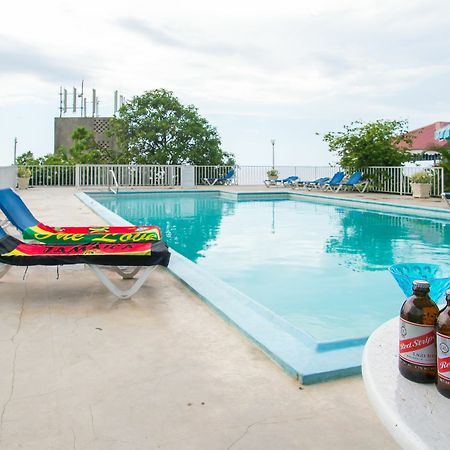 Montego Bay Club Apartments Εξωτερικό φωτογραφία