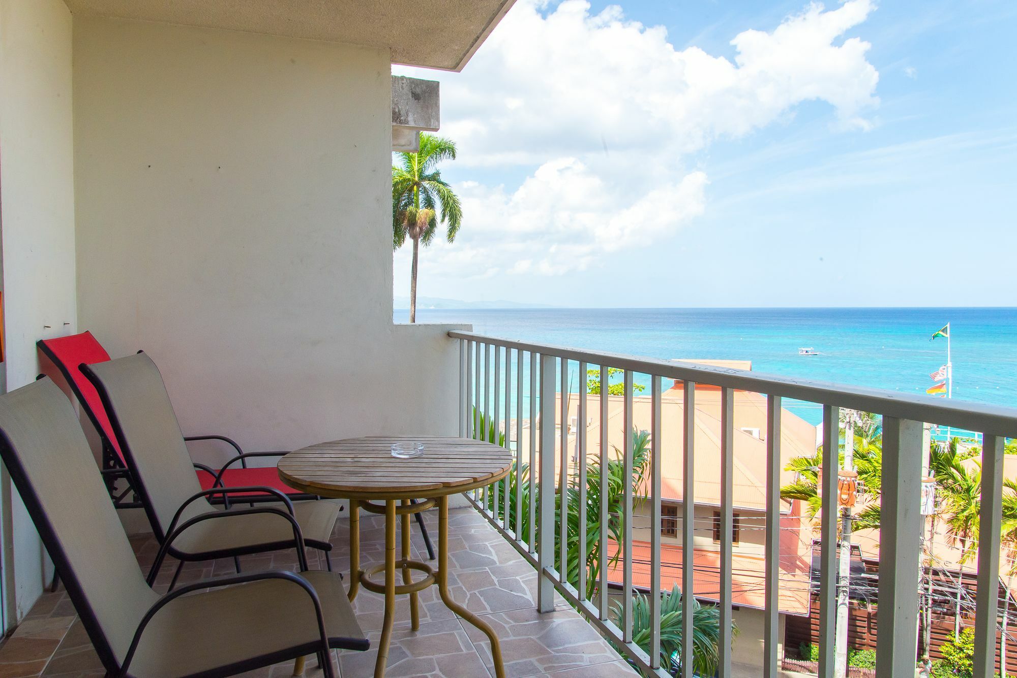 Montego Bay Club Apartments Εξωτερικό φωτογραφία