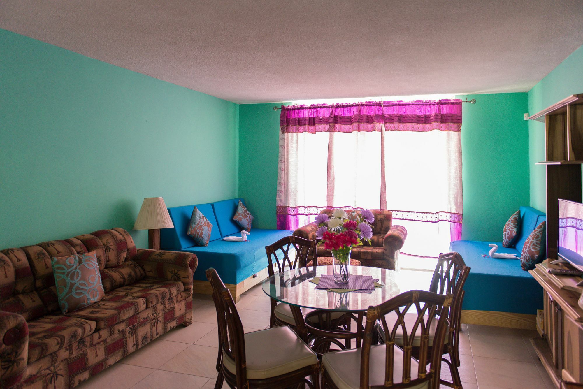Montego Bay Club Apartments Εξωτερικό φωτογραφία
