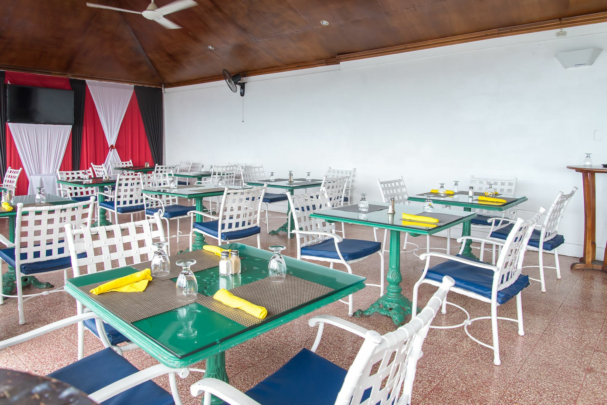 Montego Bay Club Apartments Εξωτερικό φωτογραφία